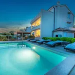 Residenca *