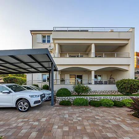 Residenca * Novi Vinodolski