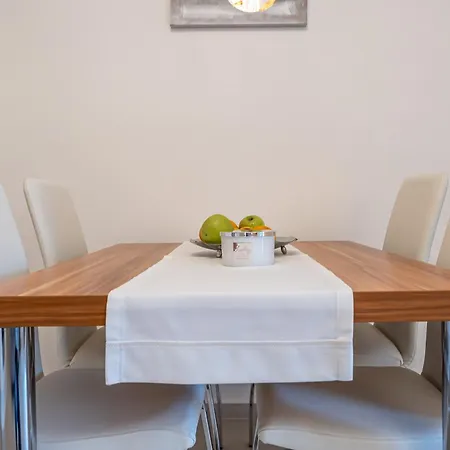 Residenca * Novi Vinodolski