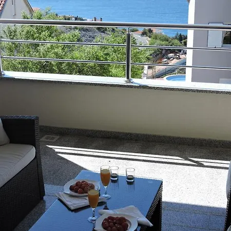 Apartment Residenca Novi Vinodolski